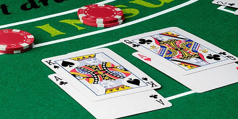 Bài xì phé hay còn được biết đến với tên gọi khác là xì tố, poker